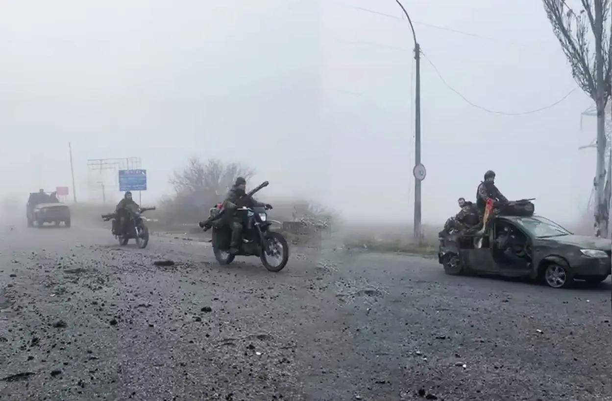 皇冠登3新2管理
_杀疯了！15万俄军趁大雾杀入红军城皇冠登3新2管理
，德媒顿感不妙：基辅朝不保夕