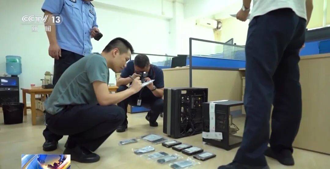 底特律活塞 vs 亚特兰大老鹰
_广州南站底特律活塞 vs 亚特兰大老鹰
，一男子频繁“上厕所”，被警方盯上