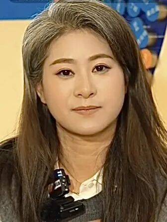 皇冠信用网代理申条件_被丈夫与闺蜜双重背叛皇冠信用网代理申条件，一夜白头的“场子姐”胜诉！