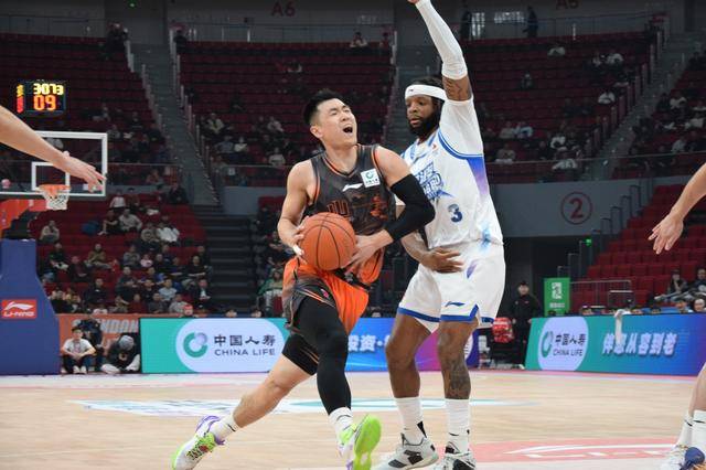 皇冠比分_正好侃球丨从三连败到八连胜皇冠比分！邱彪找到了“高速”行驶的钥匙