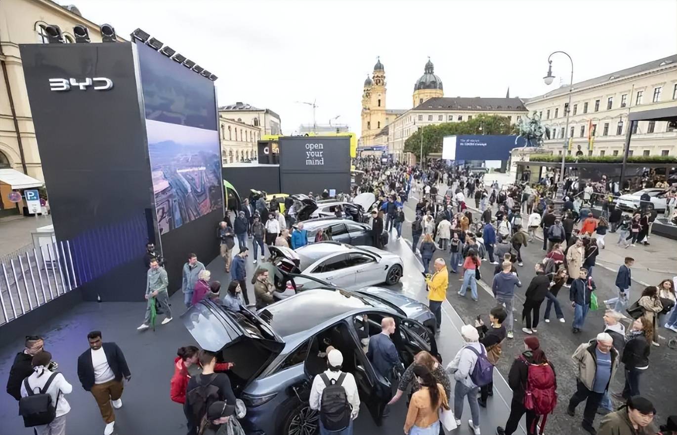 皇冠登3代理申请_美媒很感慨：要不是中国还在反抗特朗普皇冠登3代理申请，几乎全世界都向他投降了