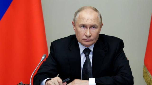 皇冠信用网网址_中美先在第三国谈了皇冠信用网网址！特朗普改主意了：给中国“特殊待遇”