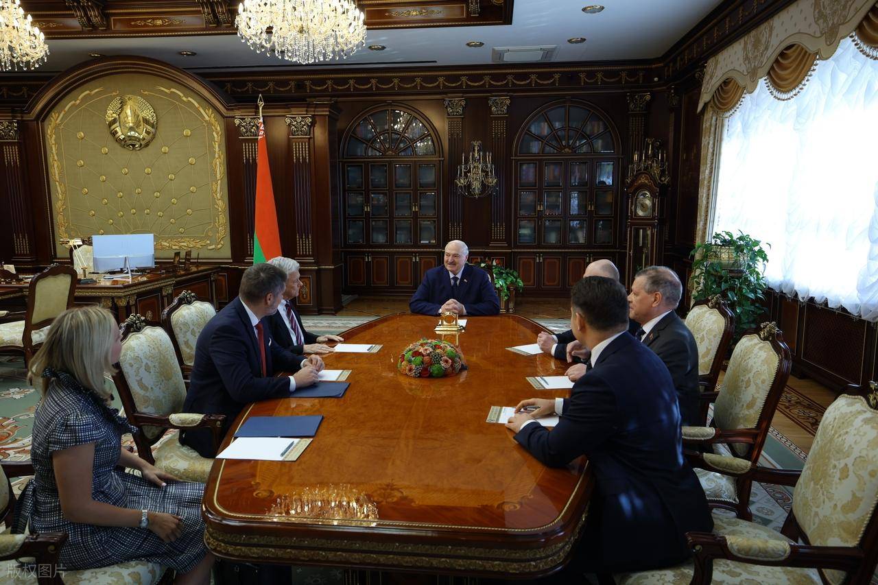 皇冠信用网申请条件_白俄罗斯总统宣布皇冠信用网申请条件，准备好与美国达成一项“大协议”，美国无意干涉俄白关系！