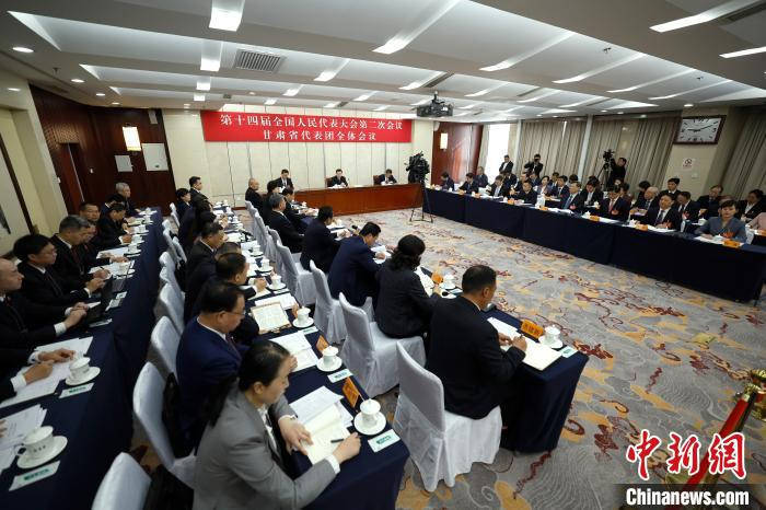 皇冠信用网会员开户_任振鹤:甘肃不是落后的代名词皇冠信用网会员开户,不甘落后也不能落后